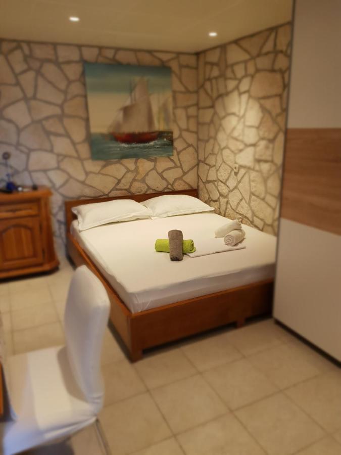 Studio Apartment Jelinek Brela Extérieur photo
