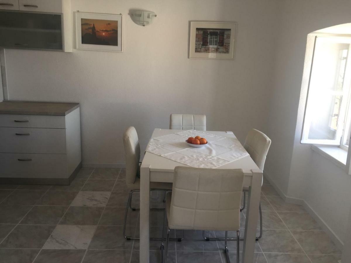 Studio Apartment Jelinek Brela Extérieur photo